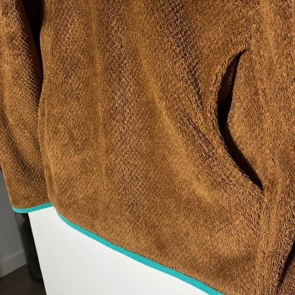 Patagonia Fleece 1/4 Button Pullover Sweater Top, Brown with Teal Accents - Picture 4 of 5